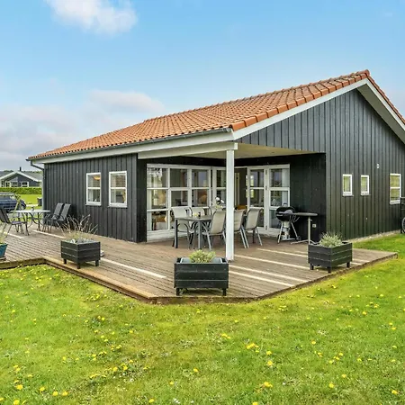 Nice Home In Nordborg With Sauna Tatil Evi
